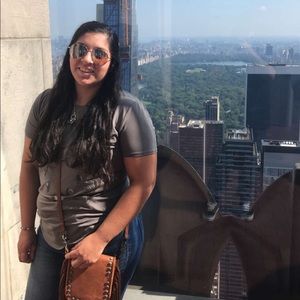 Meet your Posher, Ivery